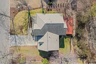 1039 Hunters Run Dr, Tega Cay, SC 29708 - Photo 21