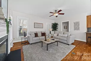 1039 Hunters Run Dr, Tega Cay, SC 29708 - Photo 5