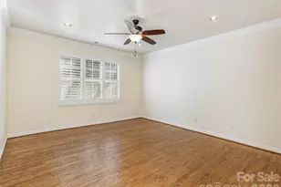 133 Towne Pl Dr, Hendersonville, NC 28792 - Photo 17