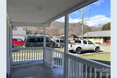 29 Fifth Street, Waynesville, NC 28786 - Photo 3