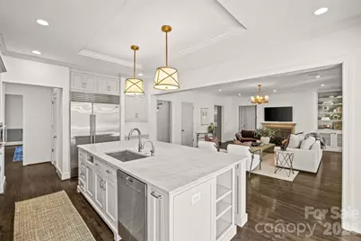 246 Colville Road, Charlotte, NC 28207 - Photo 9