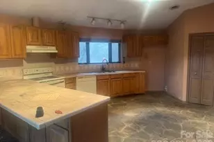 43 Easy Street, Burnsville, NC 28714 - Photo 15