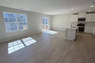 251 W 18th St, Kannapolis, NC 28081 - Photo 9