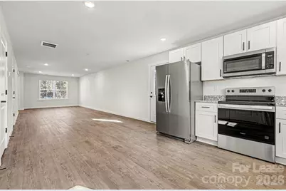 104 10th Avenue SE, Hickory, NC 28602 - Photo 11