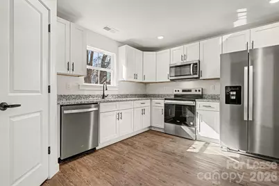 104 10th Avenue SE, Hickory, NC 28602 - Photo 29