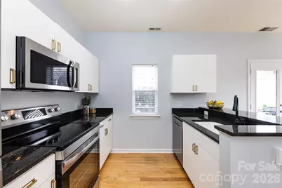 420 W Worthington Avenue, Charlotte, NC 28203 - Photo 17