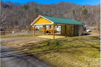 990 Hornet Drive, Whittier, NC 28789 - Photo 23