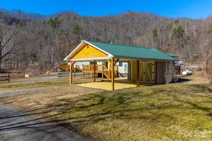 990 Hornet Dr, Whittier, NC 28789 - Photo 23