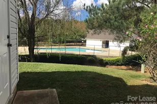 5320 Jocelyn Ln, Charlotte, NC 28269 - Photo 15