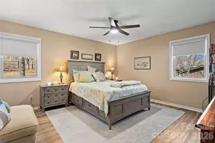 3017 Chestnut Tree Rd, Hendersonville, NC 28792 - Photo 21