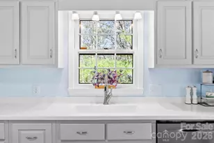 15 Blueberry Hill Rd, Asheville, NC 28804 - Photo 7