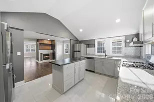 330 Harrington St NW, Lenoir, NC 28645 - Photo 15