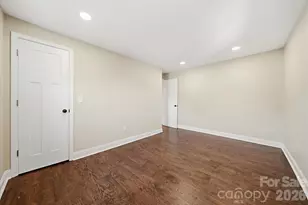 330 Harrington St NW, Lenoir, NC 28645 - Photo 27