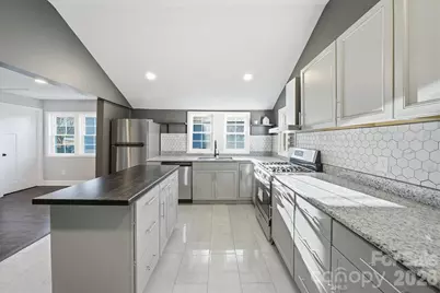 330 Harrington Street NW, Lenoir, NC 28645 - Photo 13