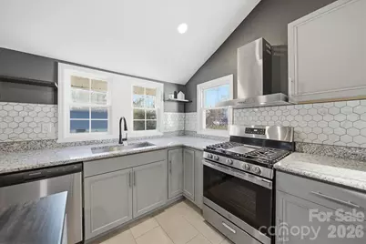 330 Harrington Street NW, Lenoir, NC 28645 - Photo 15