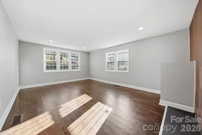 330 Harrington Street NW, Lenoir, NC 28645 - Photo 3