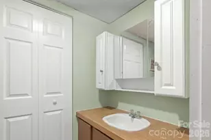 4312 Getaway Ln, Maiden, NC 28650 - Photo 9