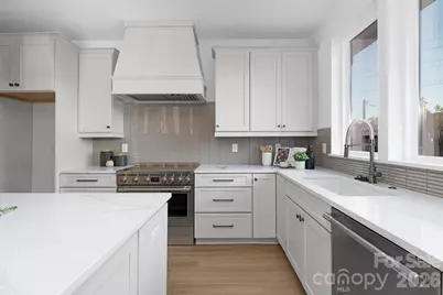 404 Dover Avenue, Charlotte, NC 28209 - Photo 11