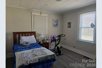 75 40th Street NW, Long View, NC 28601 - Photo 9