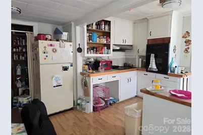 75 40th Street NW, Long View, NC 28601 - Photo 5