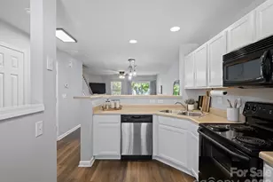 3414 Broadwick St, Charlotte, NC 28213 - Photo 3