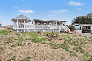 121 Grand View Dr, New London, NC 28127 - Photo 3