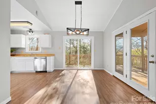 331 River Rdg Dr, Burnsville, NC 28714 - Photo 9