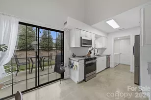 1658 20th Ave Ct NE, Hickory, NC 28601 - Photo 3