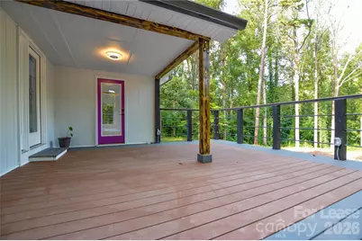 5821 Hornet Drive, Charlotte, NC 28216 - Photo 3