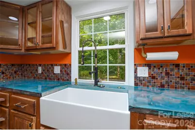 5821 Hornet Drive, Charlotte, NC 28216 - Photo 13