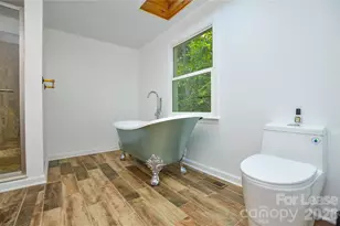 5821 Hornet Dr, Charlotte, NC 28216 - Photo 21