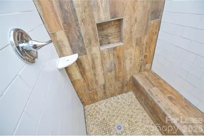 5821 Hornet Drive, Charlotte, NC 28216 - Photo 19