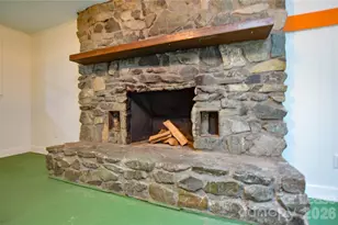 5821 Hornet Dr, Charlotte, NC 28216 - Photo 23