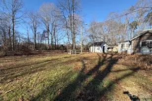 7626 Nc 90 Hwy E, Stony Point, NC 28678 - Photo 5