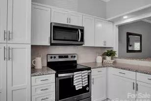 239 S Clarkson St, Charlotte, NC 28202 - Photo 13