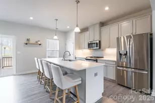 411 Lahinch Dr, Tega Cay, SC 29708 - Photo 3