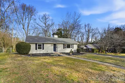 931 Hickory Nut Street, Charlotte, NC 28205 - Photo 1