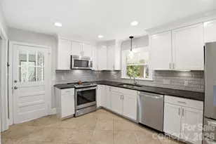 931 Hickory Nut St, Charlotte, NC 28205 - Photo 13