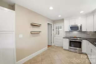 931 Hickory Nut St, Charlotte, NC 28205 - Photo 15