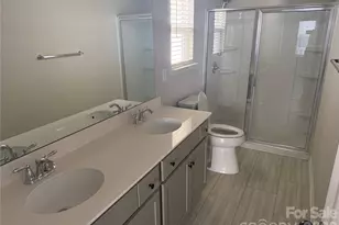 4112 Stoneygreen Ln, Charlotte, NC 28215 - Photo 13