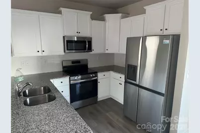 4112 Stoneygreen Lane, Charlotte, NC 28215 - Photo 7