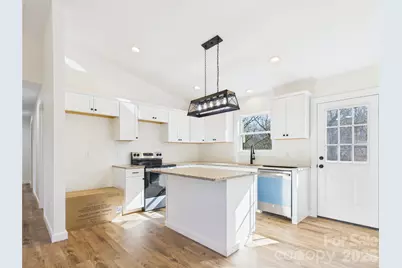 2960 US 70 Highway, Connelly Springs, NC 28612 - Photo 11