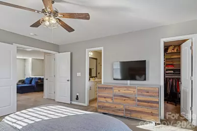 15249 Wrights Crossing Drive, Charlotte, NC 28278 - Photo 31