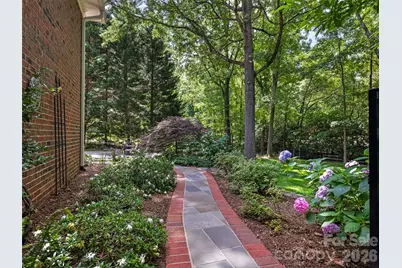 4026 Sharon View Road, Charlotte, NC 28226 - Photo 3