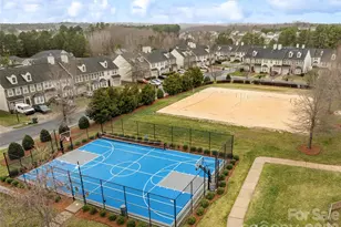 10714 Bere Island Dr, Charlotte, NC 28278 - Photo 39