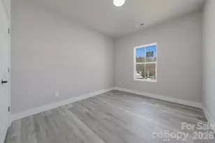 1225 39th St Cir SW, Hickory, NC 28602 - Photo 17