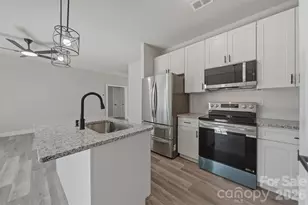 1225 39th St Cir SW, Hickory, NC 28602 - Photo 5