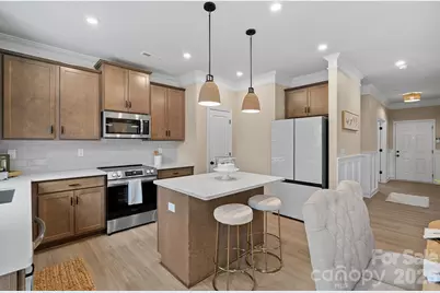 7122 Amberhouse Drive, Charlotte, NC 28212 - Photo 7