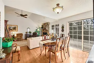 27 Cedar Summit Rd, Asheville, NC 28803 - Photo 11