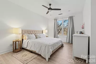 1000 E Woodlawn Road #208, Charlotte, NC 28209 - Photo 9